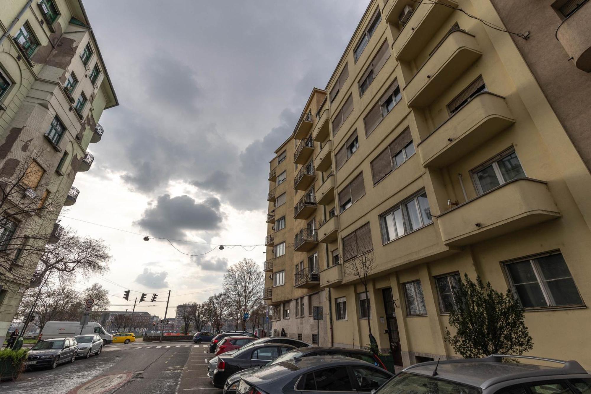 Riverside Balcony Apartment With View To Danube Budapest Esterno foto
